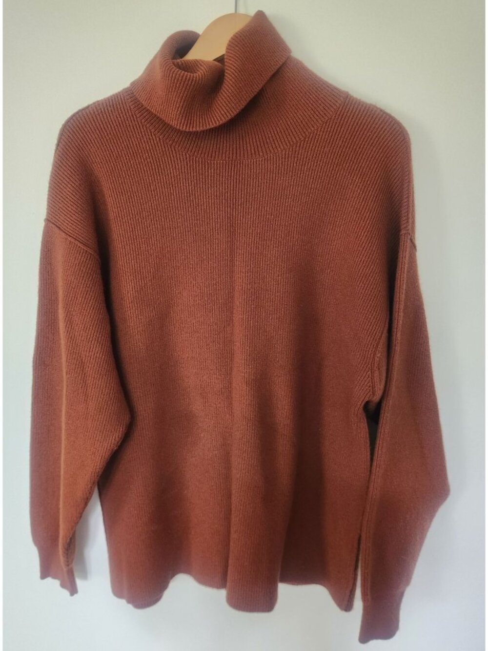 Free People Women's Sz. S Brown Turtle Neck Oversized Ribbed Sweater
